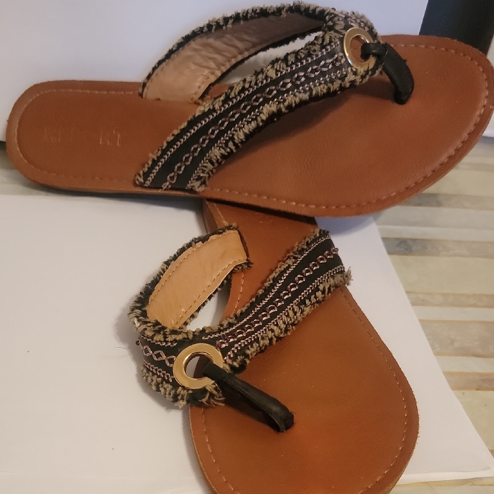 Report Brown and Black Sandals with Beaded Design